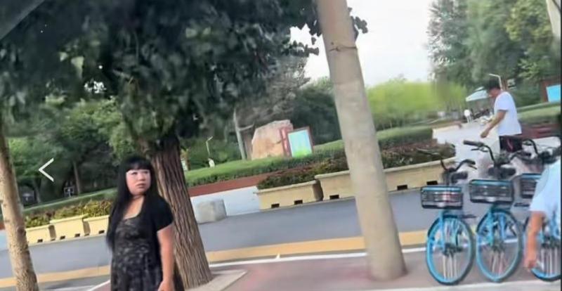 沈阳 劳动公园西大墙 白天人不